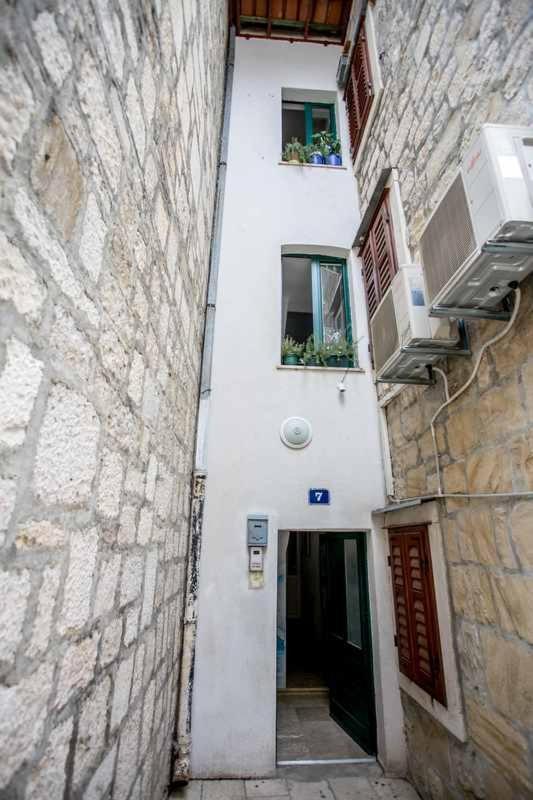 אומיס Apartman Hygge מראה חיצוני תמונה