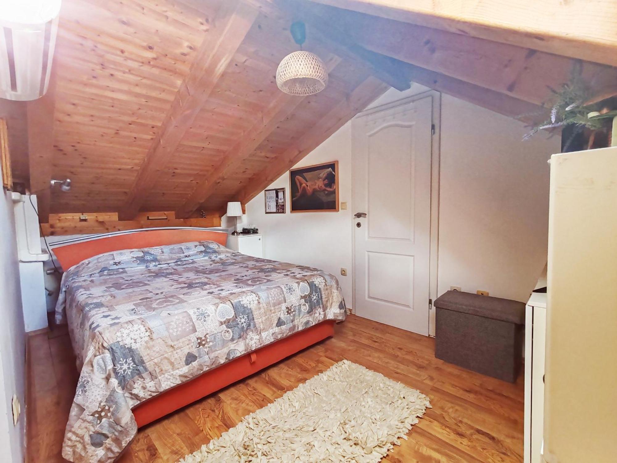 אומיס Apartman Hygge מראה חיצוני תמונה