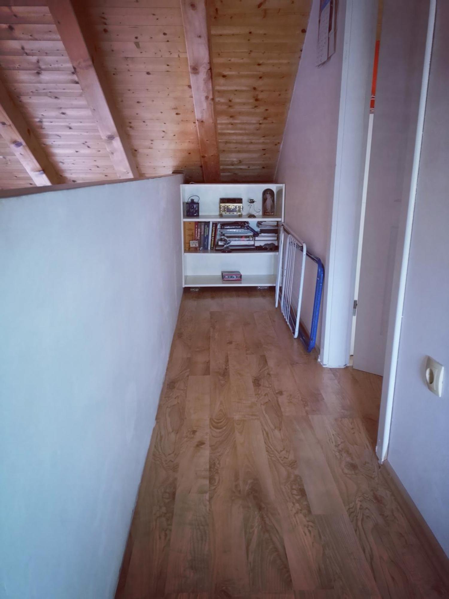 אומיס Apartman Hygge חדר תמונה